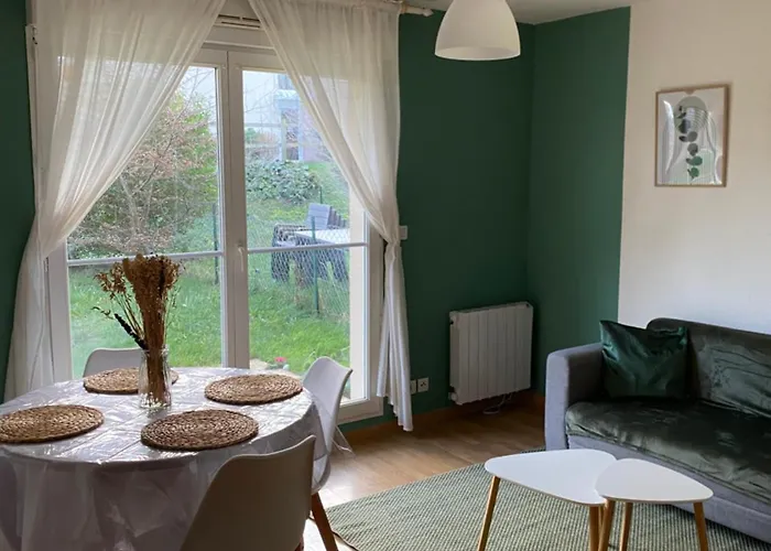 Port-en-bessin Proche Port-en-Bessin-Huppain